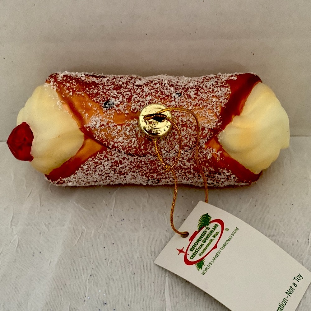 Bronner's Italy & Cannoli Glass Christmas Ornaments - Picture 4 of 4